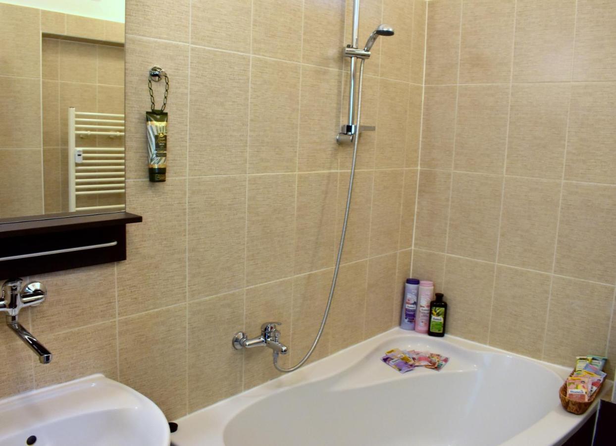 Wellness Apartments Florenc براغ المظهر الخارجي الصورة