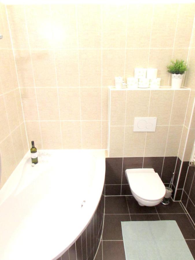 Wellness Apartments Florenc براغ المظهر الخارجي الصورة